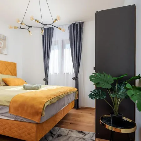 Apartamento Mirela's Golden Luxury Split