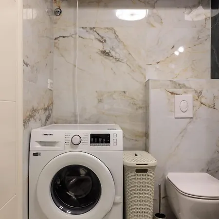 Apartment Mirela's Golden Luxury *