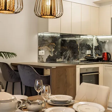 Mirela's Golden Luxury Apartment Split