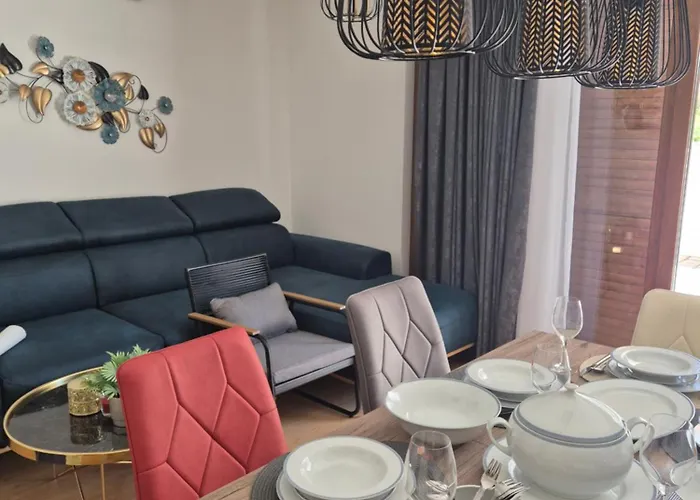 Mirela's Golden Luxury *